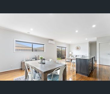 Stylish, Spacious & Low-Maintenance Living in Weir Views - Photo 5