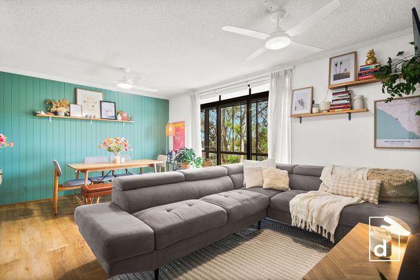 Convenient Coastal Living In Woonona - Available March! - Photo 1