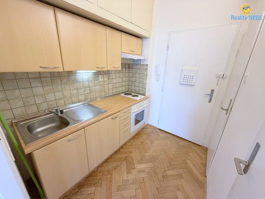 Pronájem bytu 1+kk a garsoniéry 34 m² - Photo 1
