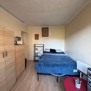 Room in a Shared House, Daring House, E3 - Photo 2