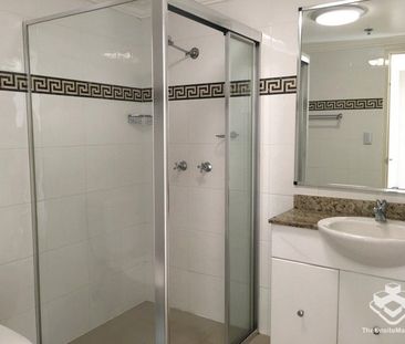 Furnished Two-Bedroom Apartment â Chatswood CBD Lifestyle - Photo 1