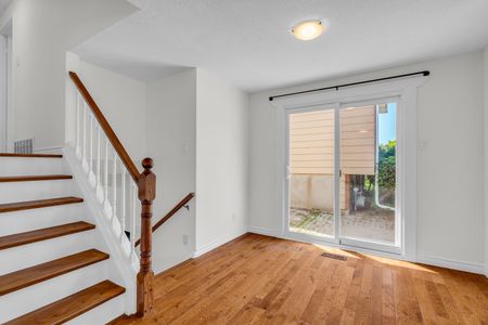 For Lease - 15 Homestead Place, Kitchener, Ontario - Photo 2