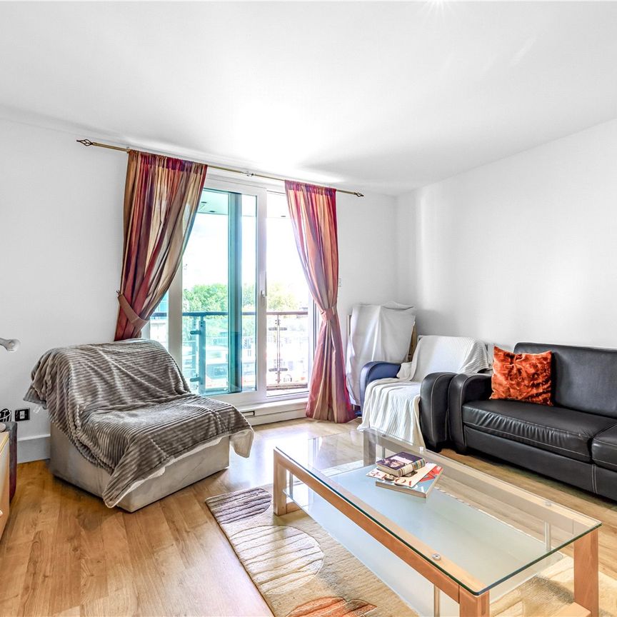 St. George Wharf, London, SW8 2LP - Photo 1