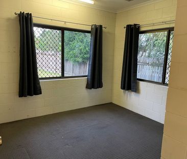 Duplex, 6 Month Lease - Photo 3