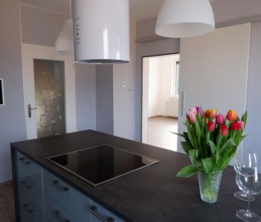 Pronájem bytu 4+1 • 105 m² bez realitky, Sasko - Photo 4