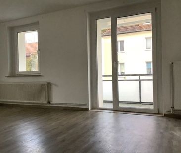 Attraktiv! 2-Zimmer-Stadtwohnung mit Balkon - Photo 4