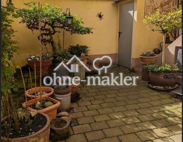 Sanierte und renovierte Wohnung/top Lage/alles Neu/Dachterasse - Photo 1