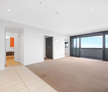 Contemporary City‑Fringe Living at The Orange - Photo 4