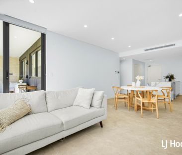 Beautiful 2 Bedroom Apartment - Fantastic Location! - Photo 1