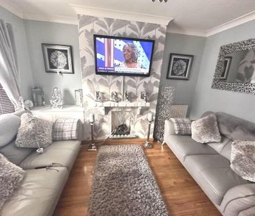 15 Iveagh Crescent, Belfast, BT12 6AW - Photo 1