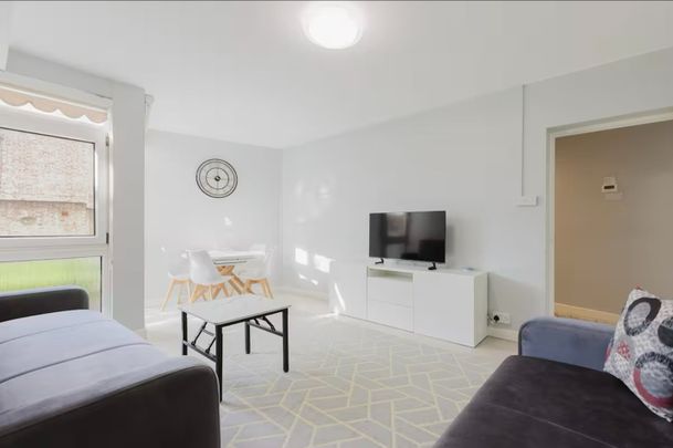 2 Bed Flat, Macroom Road, W9 - Photo 1