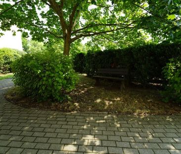 * 2- Zimmer mit Stellplatz in ruhiger Umgebung * sofort möglich - Photo 1