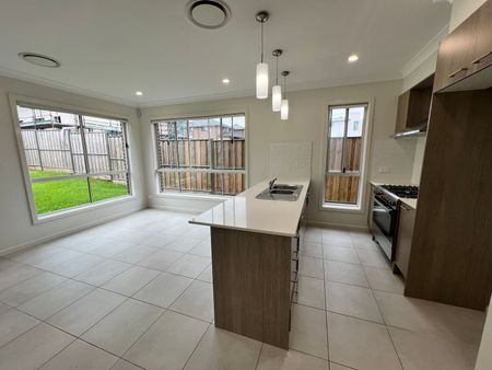 Home For Rent - Photo 3