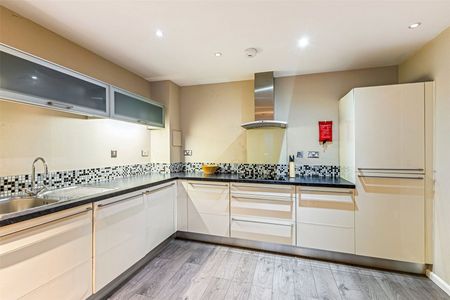 Millharbour, Isle Of Dogs, London, E14 flat to rent - Photo 2