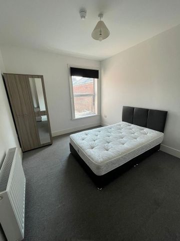 1 bedroom house of multiple occupation to rent - Photo 5