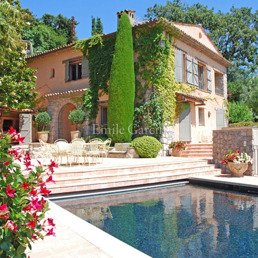 Maison provençale située à Mougins, piscine, à louer - Photo 1