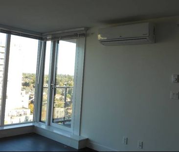 One bedroom apartment with A/C, EV and view - Photo 3