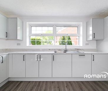Gloucestershire Lea, Warfield, Bracknell, RG42 - Photo 5