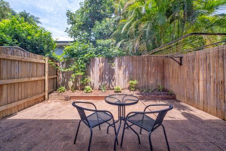 Partly Furnished Townhouse in the Heart of Buderim! - Photo 5