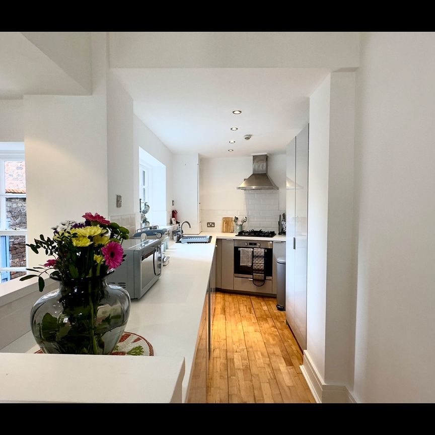 Room in a Shared Flat, Canning Street, L8 - Photo 1