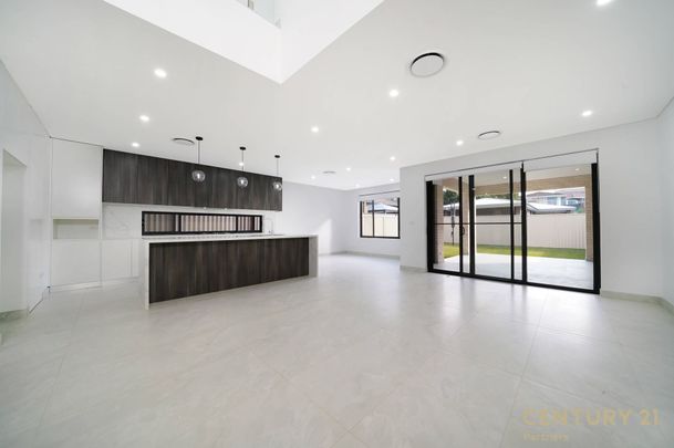 Ultra Modern Brand New Duplex - Photo 1