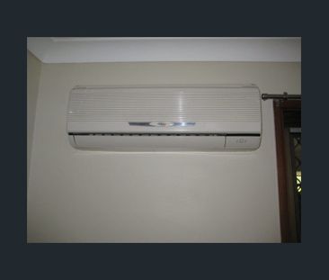 1 Wambaya Street, Belmont QLD 4153 - House For Rent | Domain - Photo 4