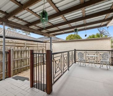 1/8 Murdo Road, CLAYTON - Photo 2