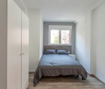 Calle Explorador Andrés, Valencia, Valencian Community 46022 - Photo 1