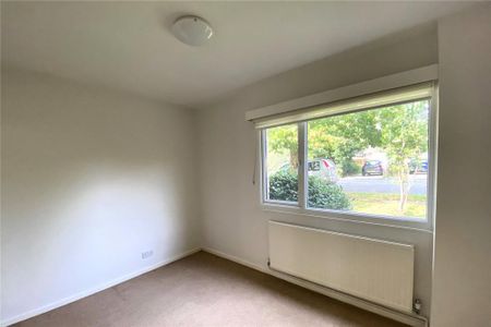 4 bedroom detached house to rent - Photo 4