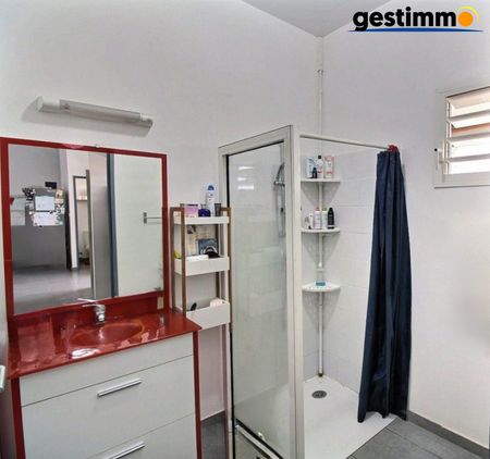 Location Appartement 3 pièces 64m² CAYENNE 97300 - Photo 5