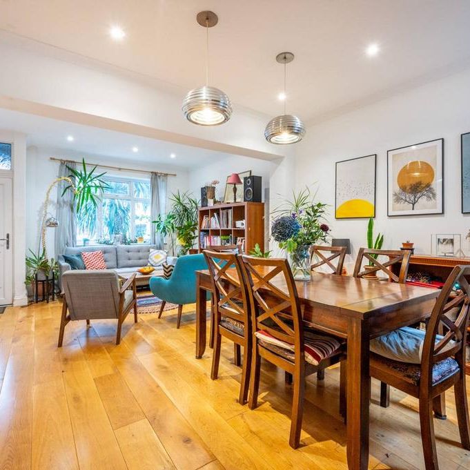 4 bedroom house to rent - Photo 1