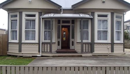 THREE BEDROOMS, STUDENTS - PROFESSIONALS - Photo 5
