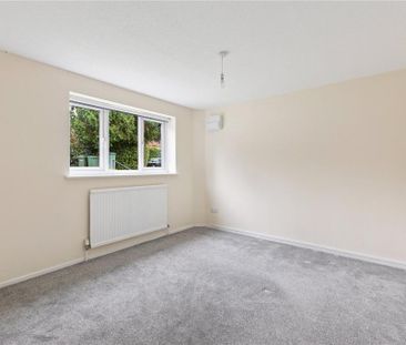 2 bedroom maisonette to rent - Photo 4