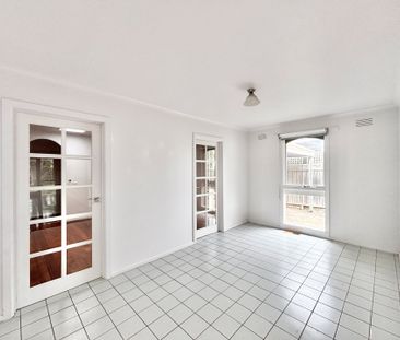 27 Jabone Terrace, Bell Park, VIC, 3215 - Photo 2