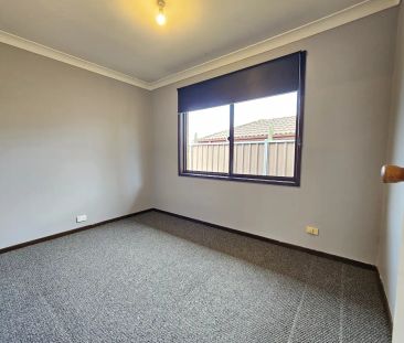 “A family residence walking distance to Showground station” - Photo 5