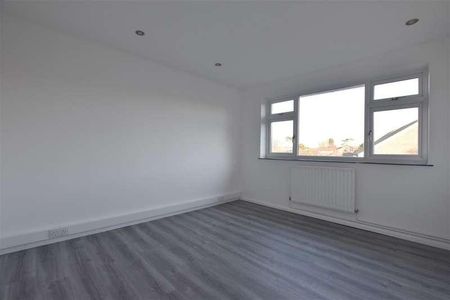 London Road, Redhill, RH1 - Photo 3