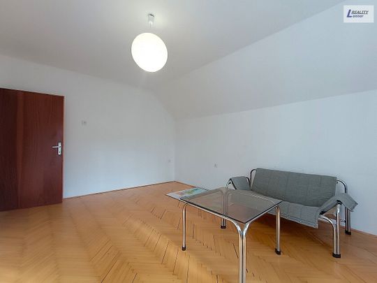 Pronájem bytu 3+1 72 m² - Photo 1