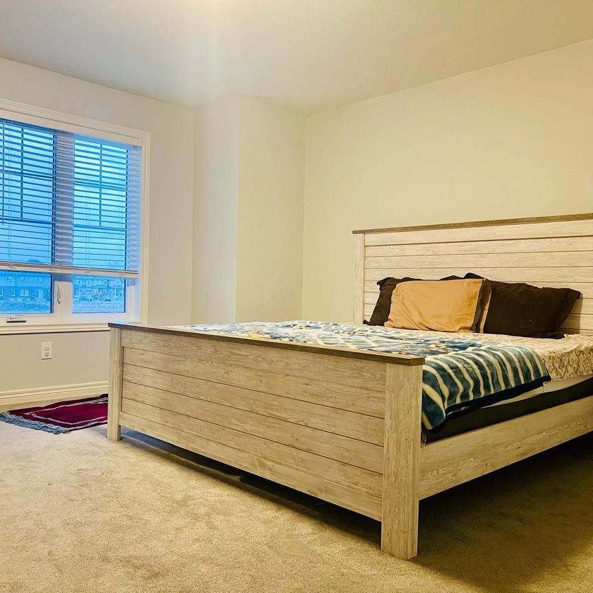 For Lease - 604 Julia Drive, Welland, Ontario - Photo 1