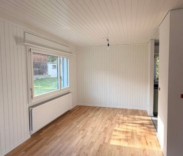 5-Zimmer Einfamilienhaus mit Garage und grossem Umschwung - Foto 1