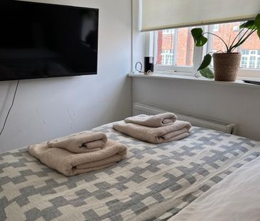 Studio Flat, Charleville Road, W14 - Photo 6