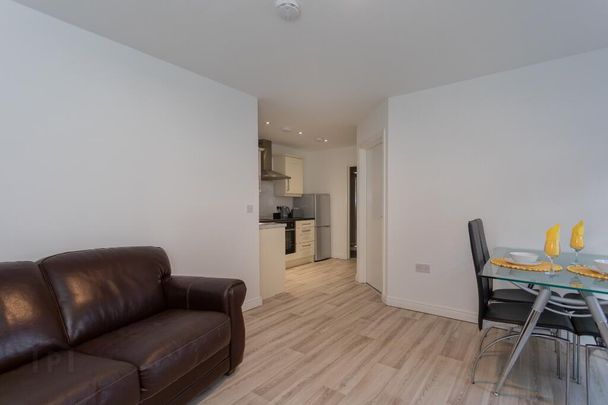 42a Castlereagh Place, Belfast, BT5 4NN - Photo 1