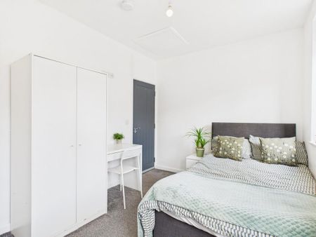 5 bedroom terraced house to rent - Photo 5