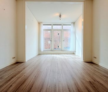 Appartement te huur: Valeriusstraat 32-A 2517 HR Den Haag - Photo 4