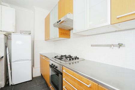 1 Bed Maisonette, Livingstone Road, BN3 - Photo 5