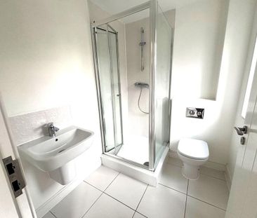 3 bedroom semi-detached house to rent - Photo 6