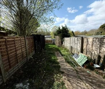 3 bedroom terraced house to rent - Photo 6