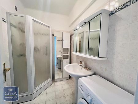 Location Appartement 3 pièces 80m² CANNES 06400 - Photo 4