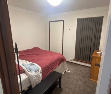 Girrawheen - Photo 1