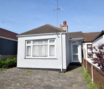 2 bedroom semi-detached bungalow to rent - Photo 2