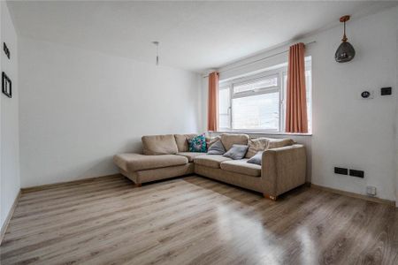 4 bedroom terraced house to rent - Photo 2